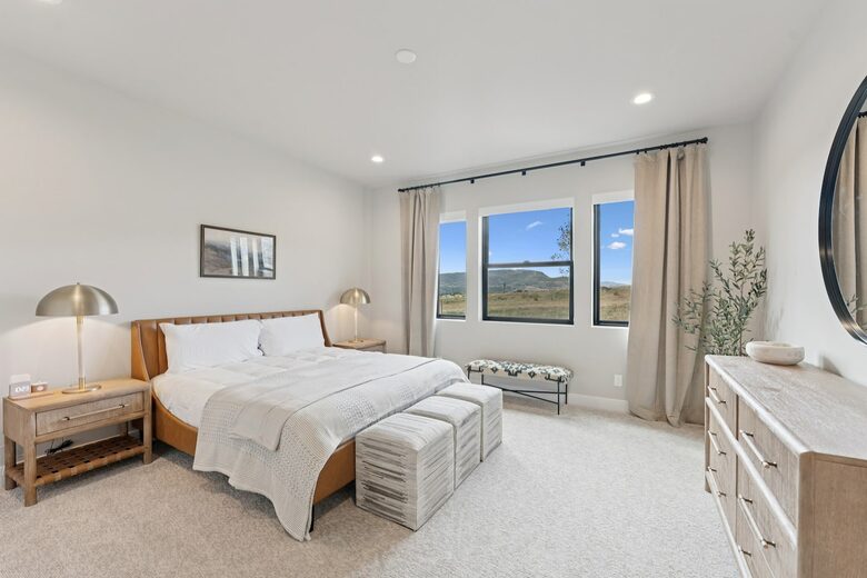 A Modern Mountain Retreat Near Deer Valley with Game Room & Hot Tub - Heber City, Utah