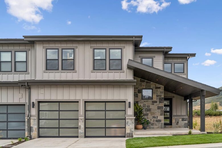 A Modern Mountain Retreat Near Deer Valley with Game Room & Hot Tub - Heber City, Utah