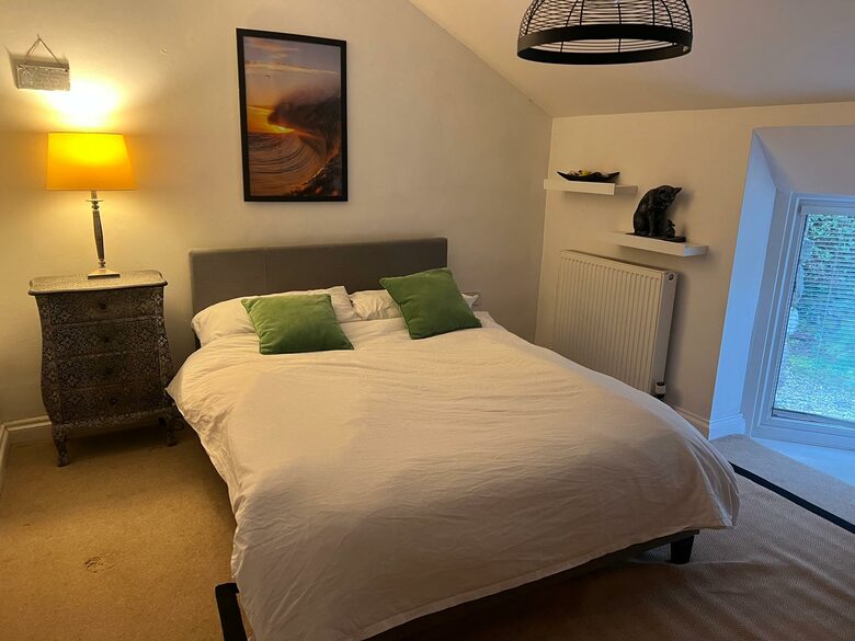 A Modern Sanctuary Above the Anglesey Coast - Llanddona, Isle of Anglesey, United Kingdom