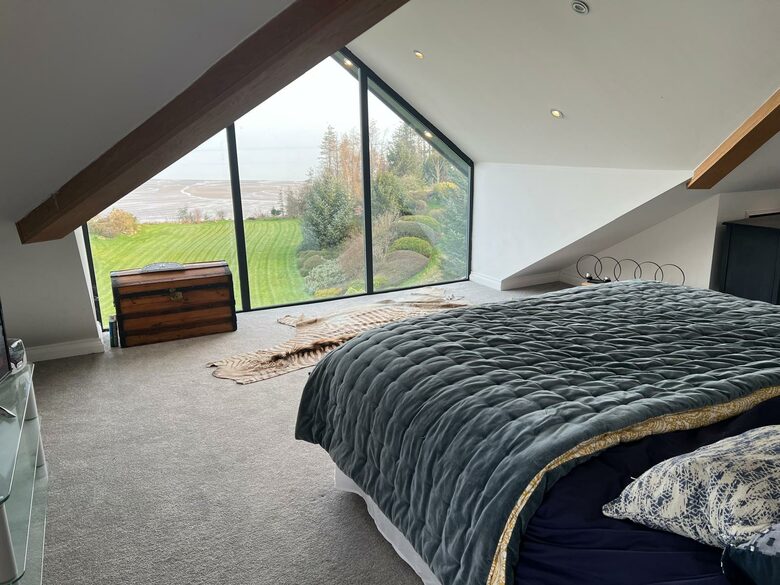 A Modern Sanctuary Above the Anglesey Coast - Llanddona, Isle of Anglesey, United Kingdom