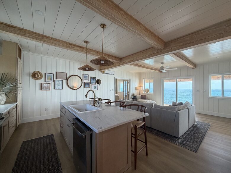 Design-Forward Oceanfront Hideaway in Eleuthera - Rainbow, Bahamas