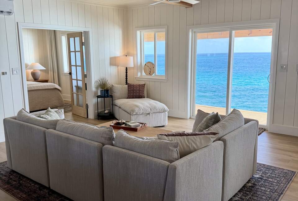 Design-Forward Oceanfront Hideaway in Eleuthera - Rainbow, Bahamas