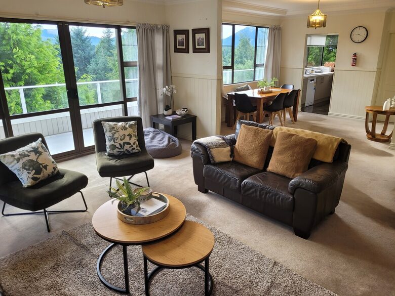 Elevated Alpine Living Above Hanmer Springs - Hanmer Springs, New Zealand