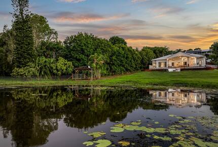 Private Acreage Retreat | Sunset Views, Pool & Fire Pit - Bli Bli, Australia