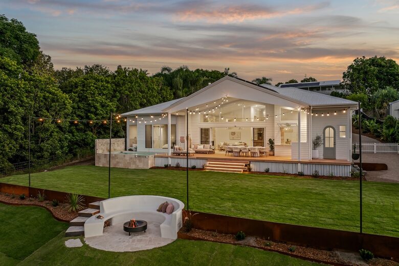 Private Acreage Retreat | Sunset Views, Pool & Fire Pit - Bli Bli, Australia