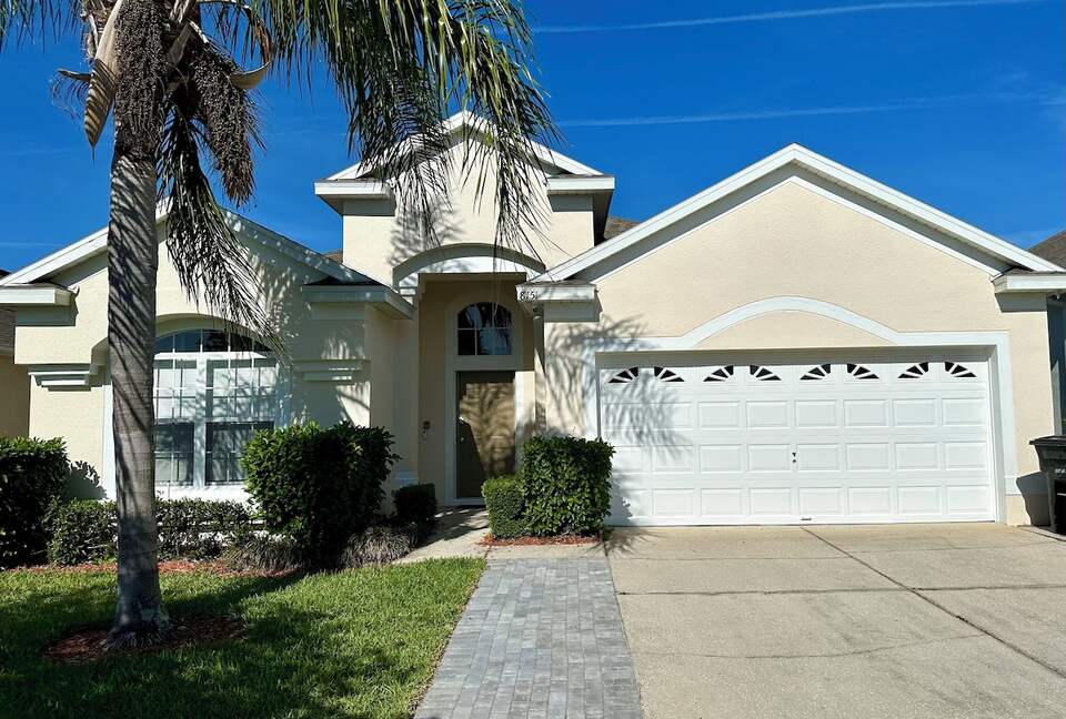 Private Pool Living Near Disney in Windsor Palms - Kissimmee, Florida