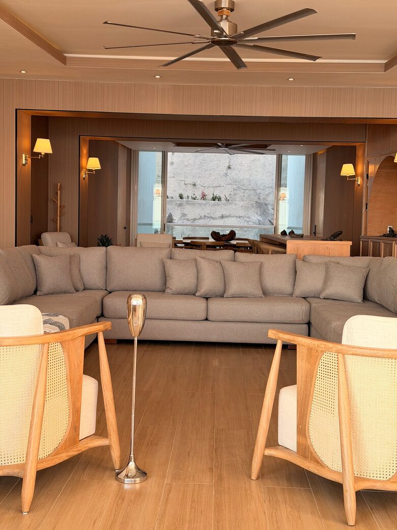 Oceanfront Stillness Above Acapulco Bay - Acapulco, Mexico