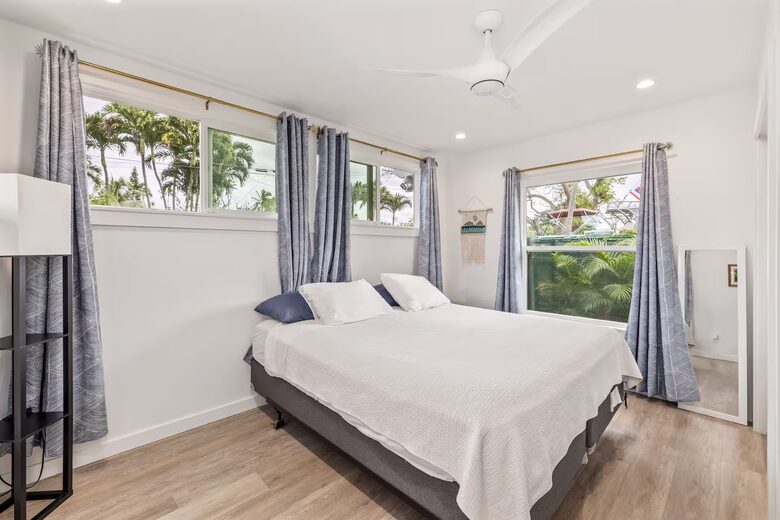 Kailua Beach Retreat Just Steps from the Sand - Kailua, Hawaii