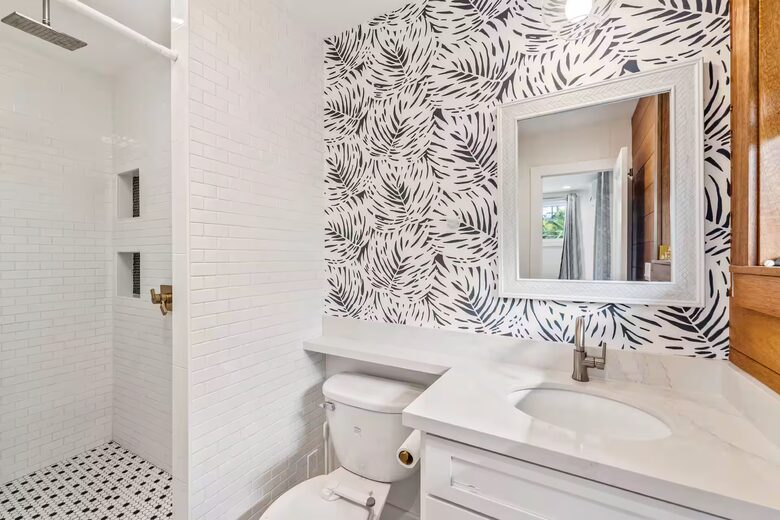 Kailua Beach Retreat Just Steps from the Sand - Kailua, Hawaii