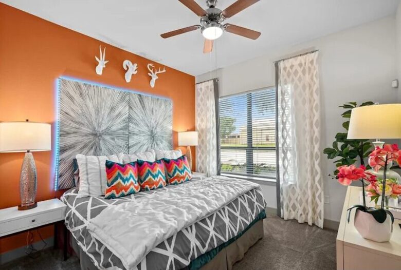 Contemporary City Retreat in Houston - Houston, Texas