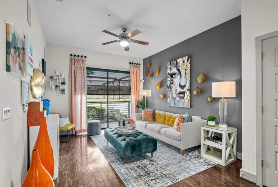 Contemporary City Retreat in Houston - Houston, Texas