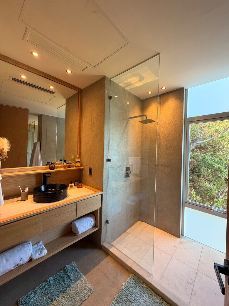 Oceanfront Stillness Above Acapulco Bay - Acapulco, Mexico