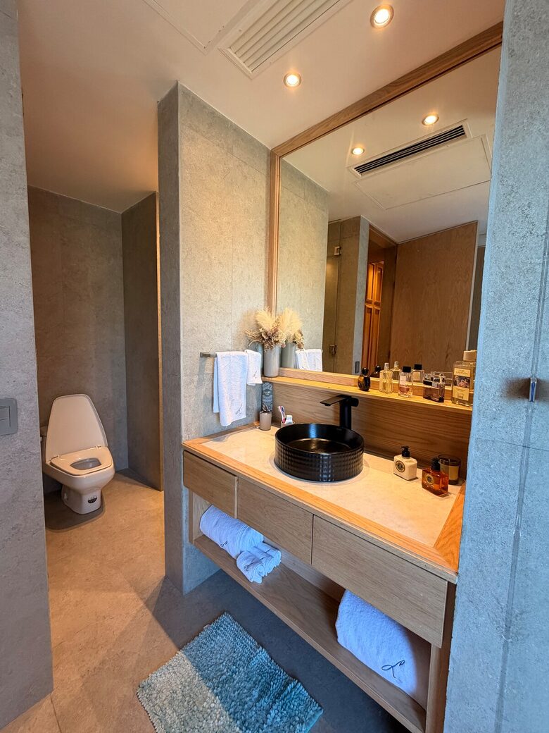 Oceanfront Stillness Above Acapulco Bay - Acapulco, Mexico