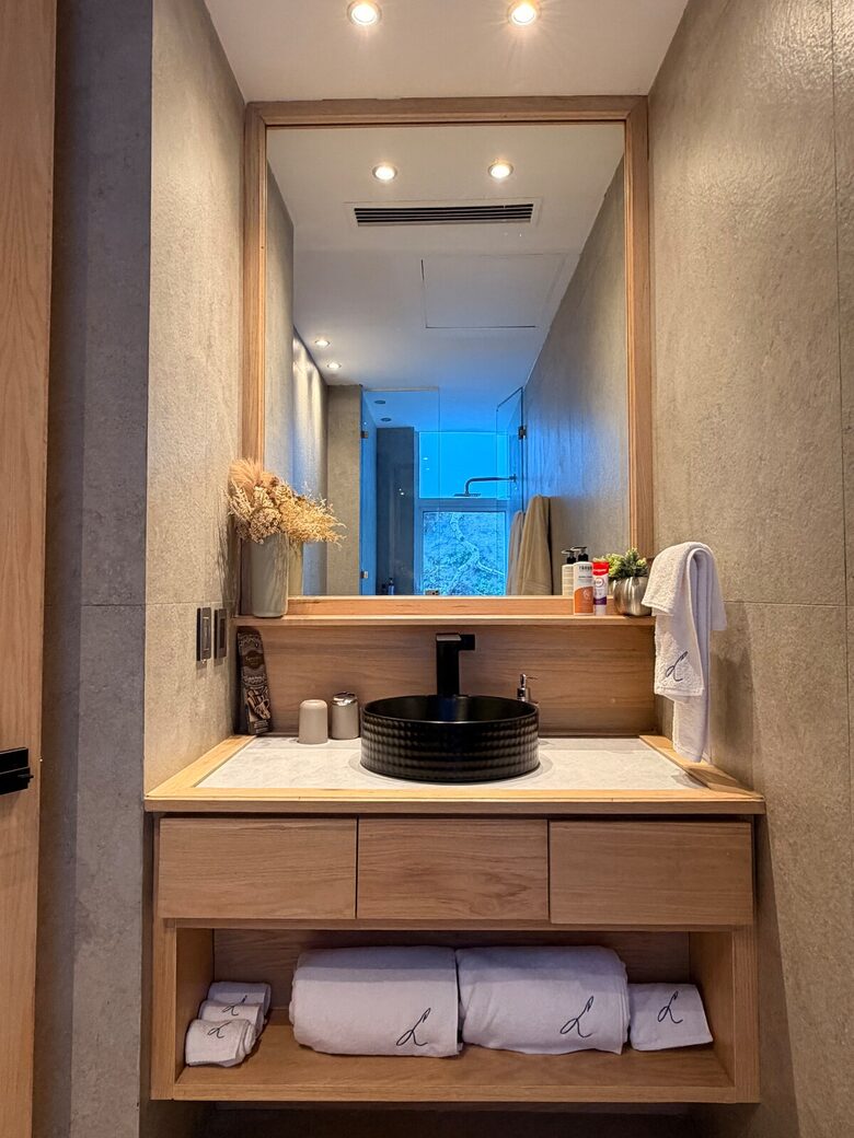 Oceanfront Stillness Above Acapulco Bay - Acapulco, Mexico