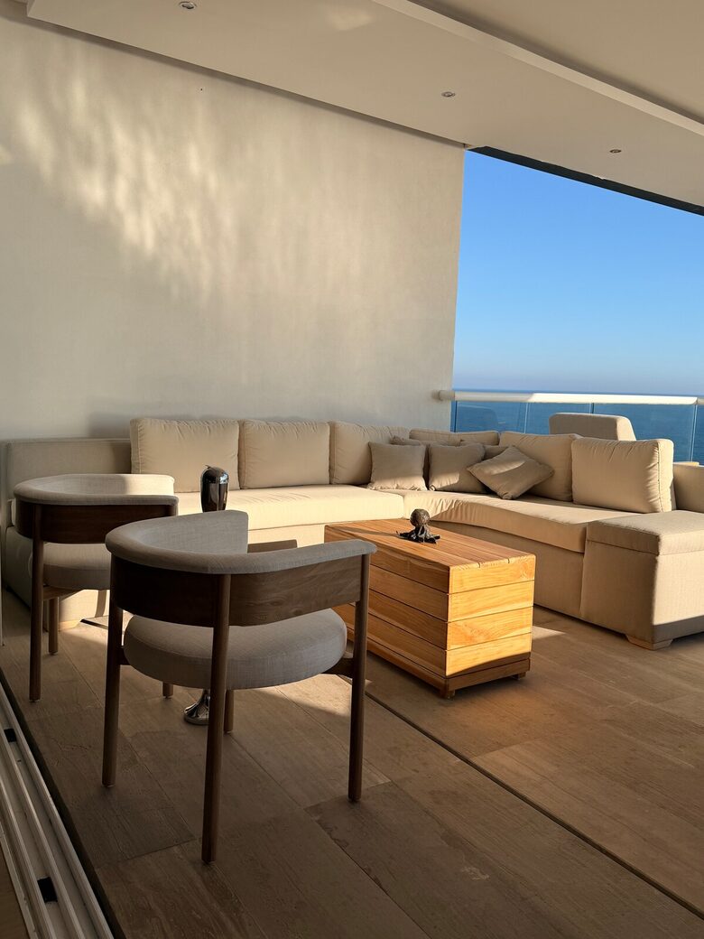 Oceanfront Stillness Above Acapulco Bay - Acapulco, Mexico