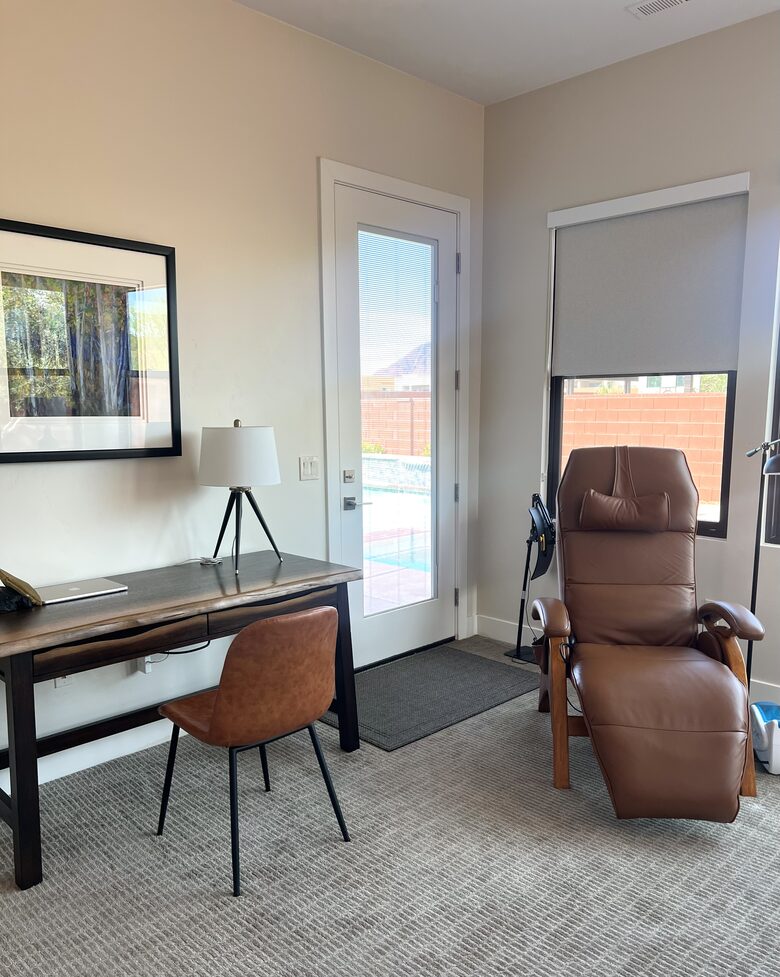 Cozy Red Rock Getaway with Outdoor Living & Pool - Ivins, Utah