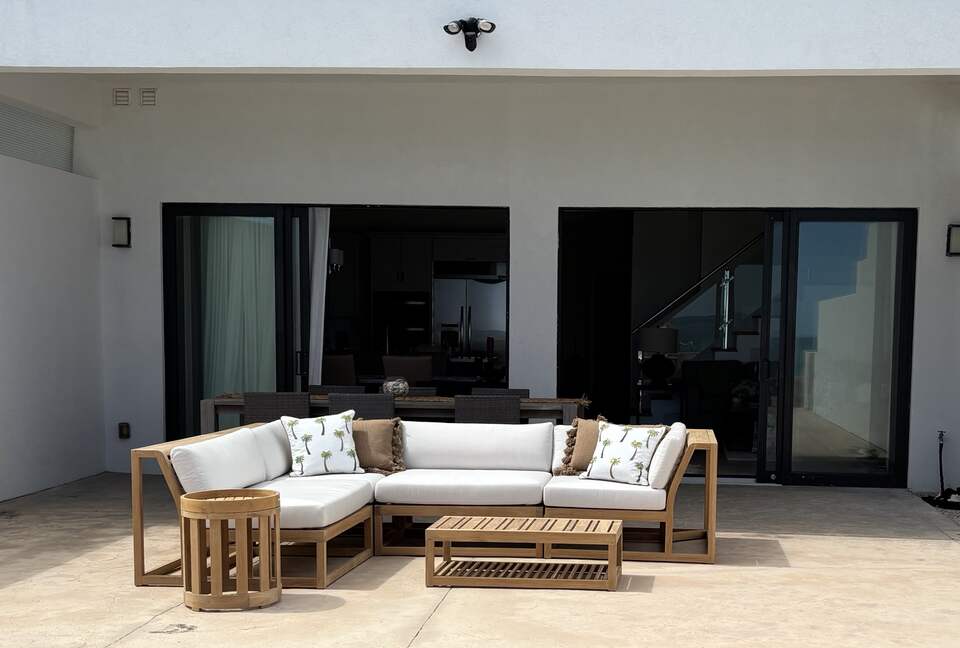 Oceanfront Elegance in a Private Gated Enclave - Nassau, Bahamas