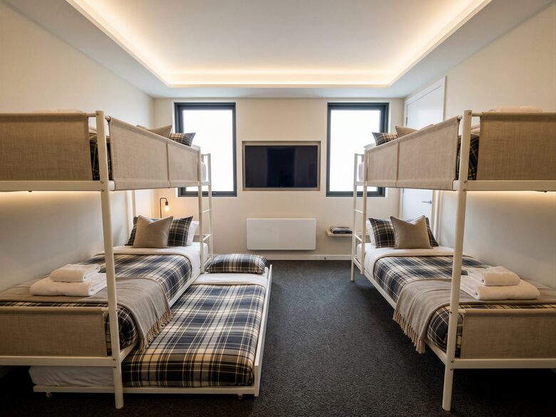 European-Style Chalet in Mount Buller Steps from Main Lift - Mount Buller, Australia