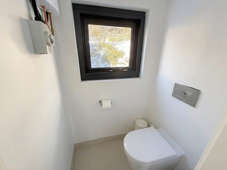 European-Style Chalet in Mount Buller Steps from Main Lift - Mount Buller, Australia