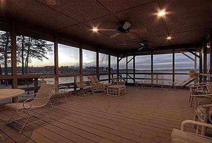 Lake House on Lake Sinclair - Lake Sinclair, Georgia