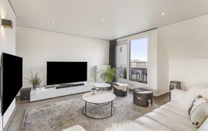 A Refined Duplex Near the Sea - Koksijde, Belgium