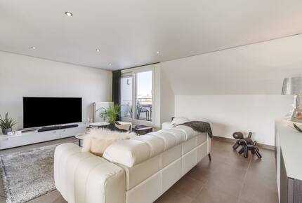 A Refined Duplex Near the Sea - Koksijde, Belgium