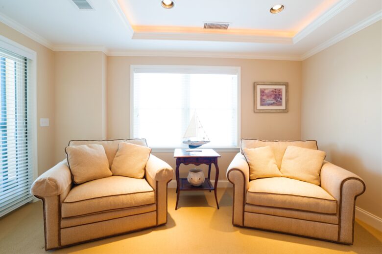 Lakefront Luxury at Smith Mountain Lake with Balcony Views - Moneta, Virginia