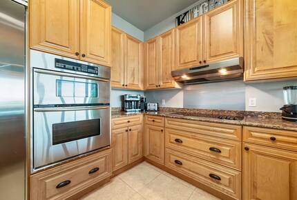 Bayfront Luxury Escape at Caribe Resort - Orange Beach, Alabama