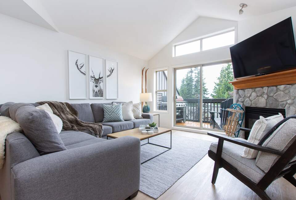 Ski-In/Ski-Out Alpine Retreat in Whistler - Whistler, Canada