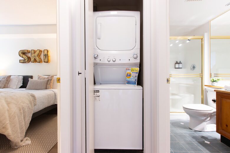 Ski-In/Ski-Out Alpine Retreat in Whistler - Whistler, Canada