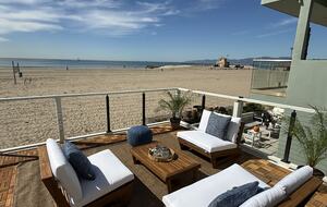 Playa del Rey Oceanfront Retreat with Panoramic Views - Playa del Rey, California