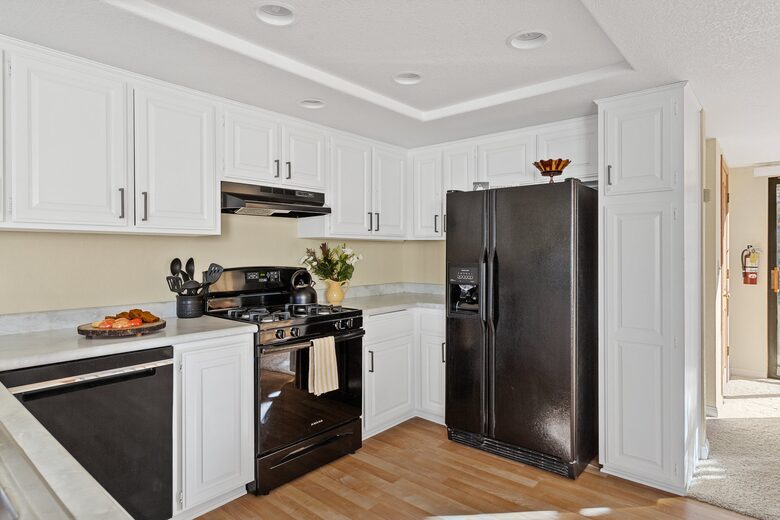 Alpine Lakefront Townhome with Studio Suite - Big Bear Lake, California