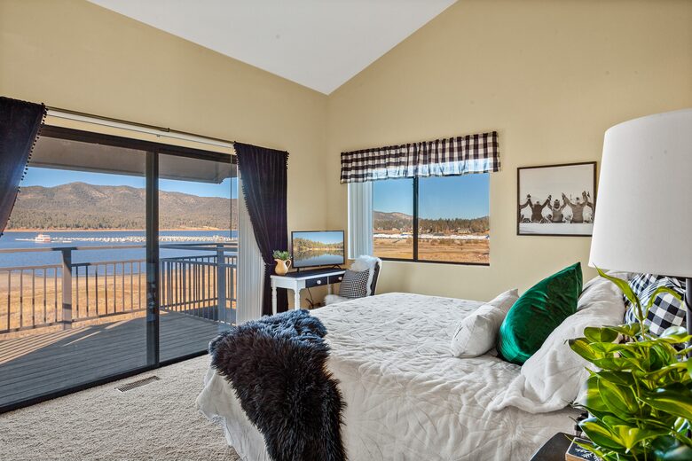 Alpine Lakefront Townhome with Studio Suite - Big Bear Lake, California