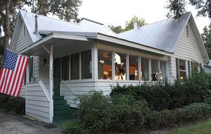 1920s Lake Cottage with Resort Amenities - Yalaha, Florida