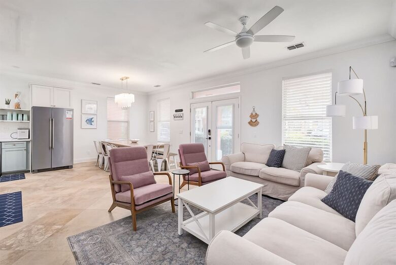 The Pink Shell Destin | Spacious Family Retreat Near Beaches - Destin, Florida