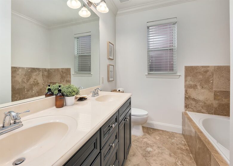 The Pink Shell Destin | Spacious Family Retreat Near Beaches - Destin, Florida