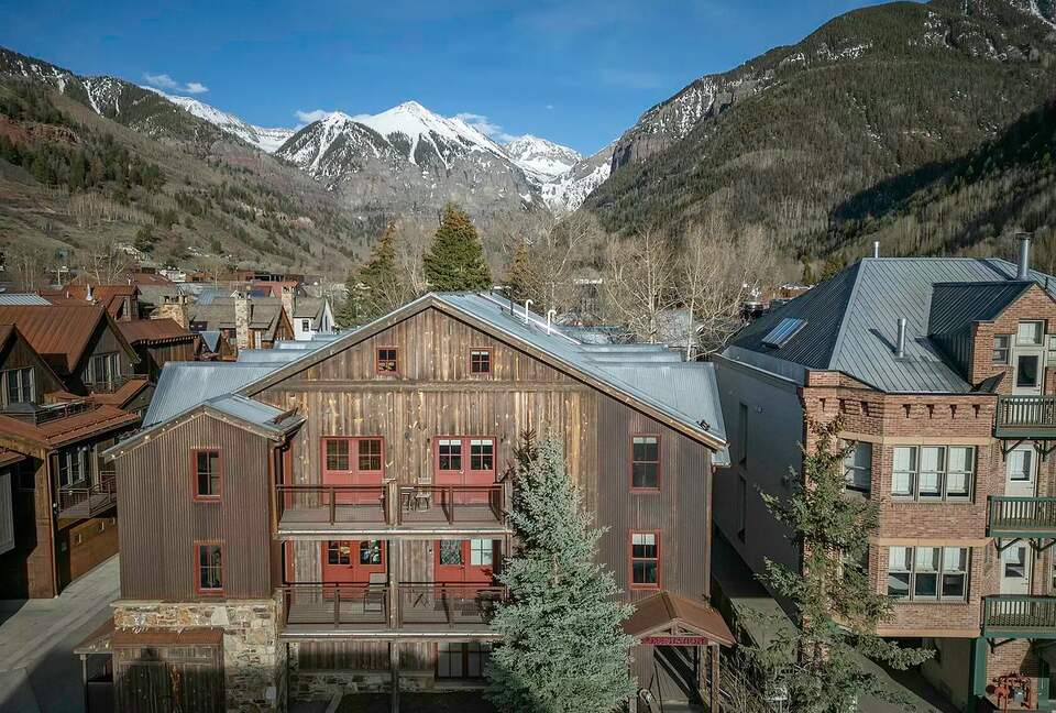 Alpine Modern Penthouse in the Heart of Telluride - Telluride, Colorado