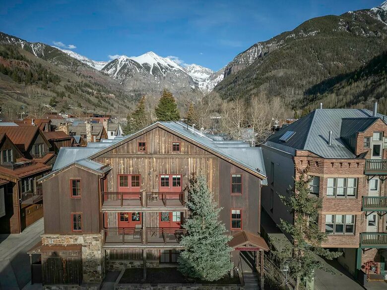Alpine Modern Penthouse in the Heart of Telluride - Telluride, Colorado