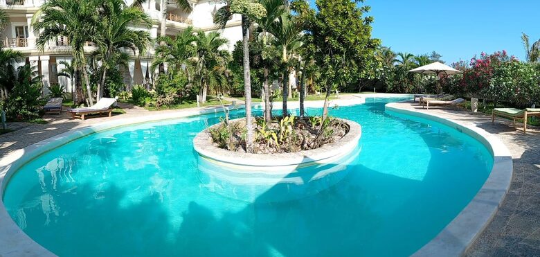 Blue Bay Beachfront Penthouse - Watamu, Kenya
