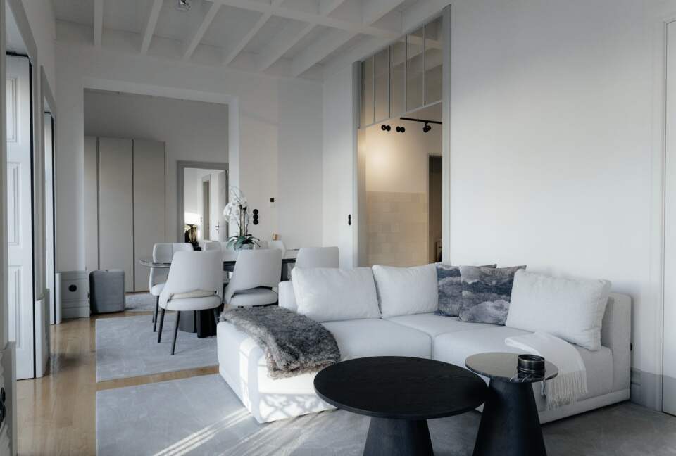 Elegant Porto Residence with Historic Charm - Porto, Portugal