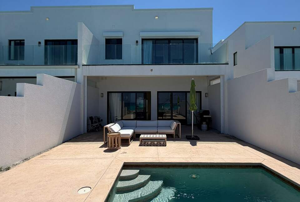 Oceanfront Elegance in a Private Gated Enclave - Nassau, Bahamas