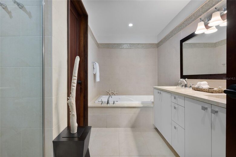 Four Seasons Bahia Beach Retreat with Golf & Lake Views - Río Grande, Puerto Rico