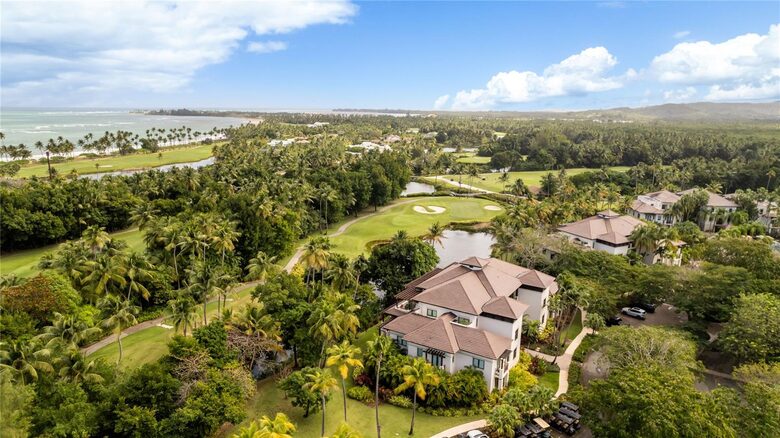 Four Seasons Bahia Beach Retreat with Golf & Lake Views - Río Grande, Puerto Rico