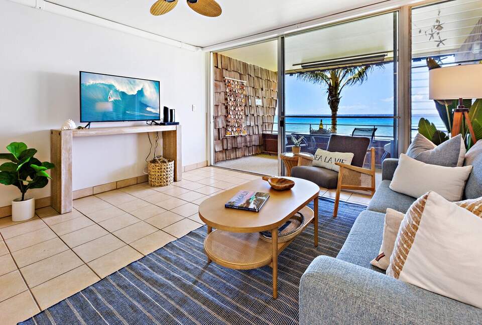 Lahaina Beach Escape with Stunning Ocean Views - Lahaina, Hawaii