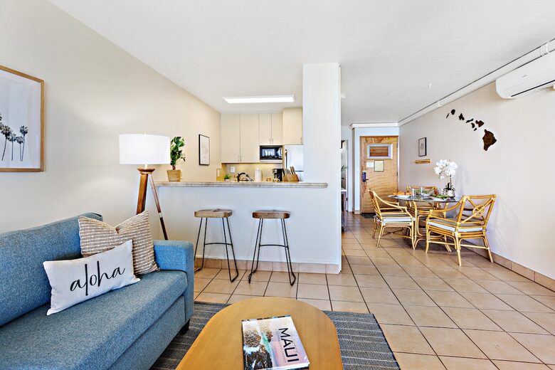 Lahaina Beach Escape with Stunning Ocean Views - Lahaina, Hawaii