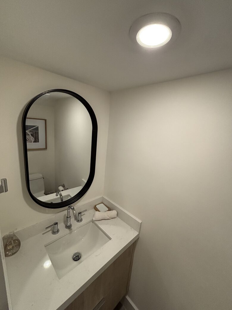 Key Largo Waterfront Condo with Resort-Style Amenities - Key Largo, Florida