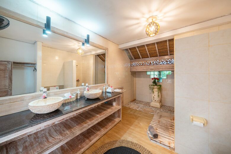 Elevated Island Retreat Overlooking Mt Agung - Nusa Lembongan, Indonesia