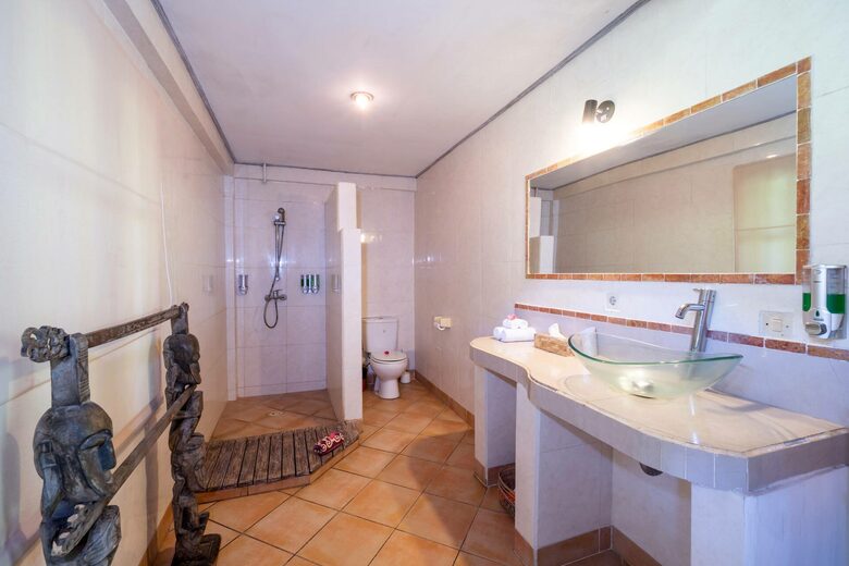 Elevated Island Retreat Overlooking Mt Agung - Nusa Lembongan, Indonesia