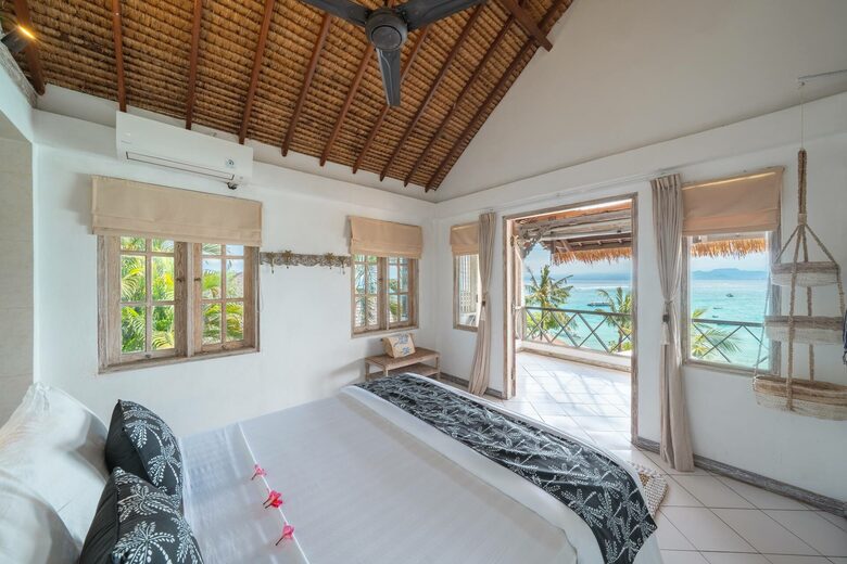 Elevated Island Retreat Overlooking Mt Agung - Nusa Lembongan, Indonesia