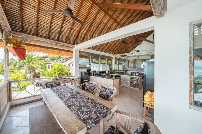 Elevated Island Retreat Overlooking Mt Agung - Nusa Lembongan, Indonesia